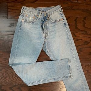 Levi’s 501 skinny jeans.